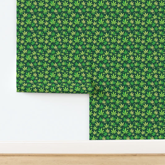 Bold Green Leaf Pattern Wallpaper – Botanical Cannabis-Inspired Design