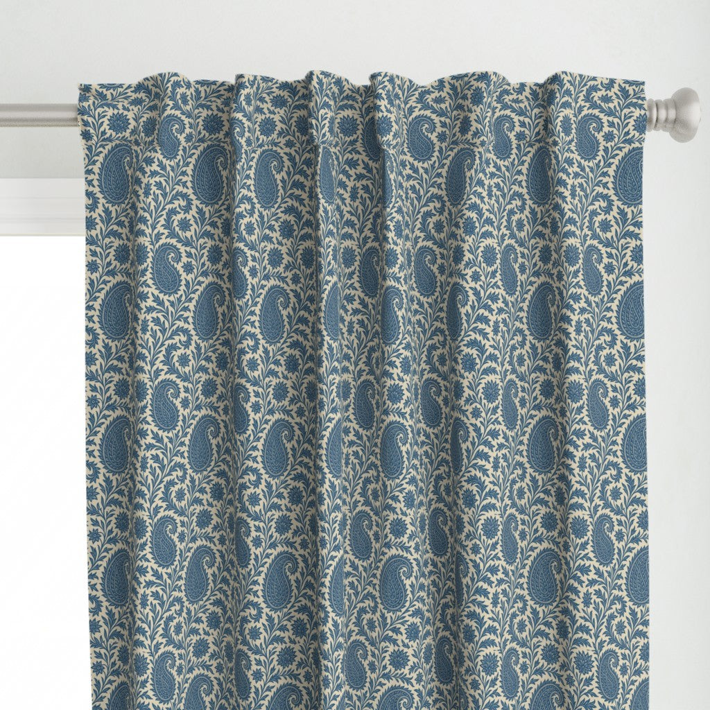 Classic Blue Paisley Traditional Persian Motif Pattern
