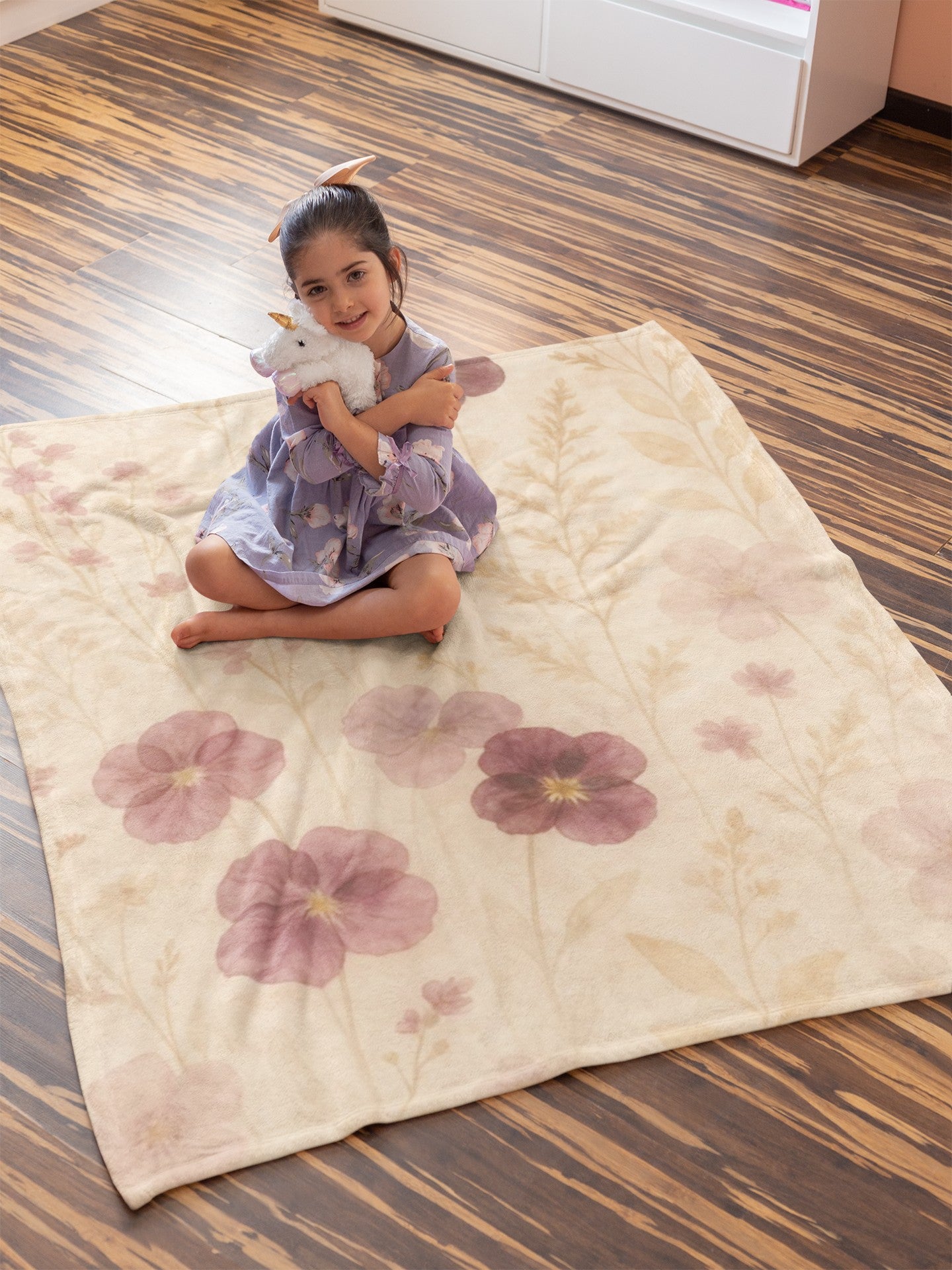 Floral Pattern Throw Blanket | Cozy Home Decor, Soft Blanket, Living Room Warmth, Gift for Her, Floral Decoration
