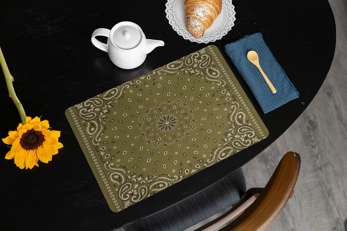 Elegant Bandana Print Placemat, Table Decor, Kitchen Accessory, Bohemian Style, Rustic Home, Dining Table Mat