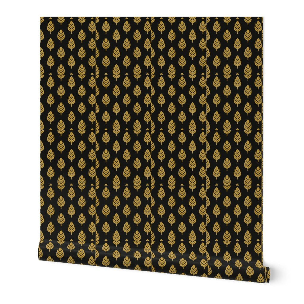 Golden Leaf Motif on Black – Elegant Botanical Pattern for Luxe Walls & Fabrics